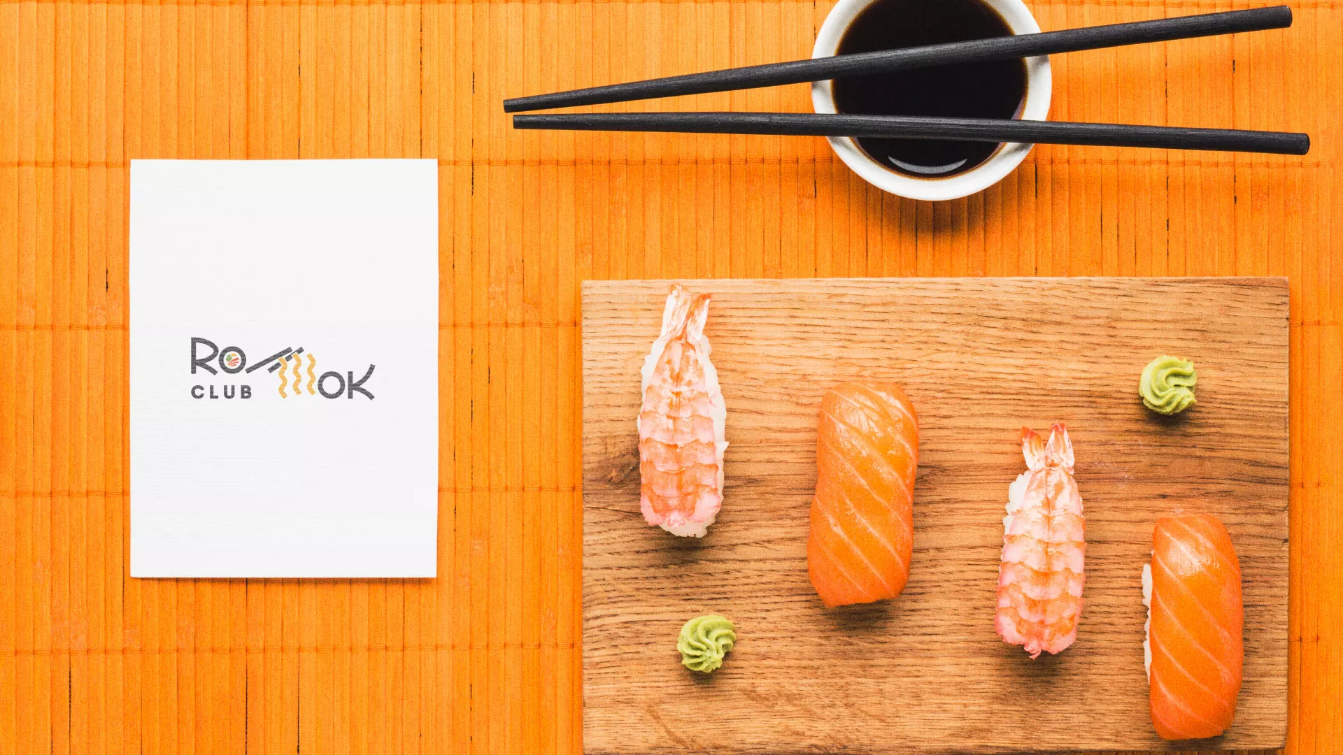 Создание логотипа суши-бара «Roll Wok Club» в Семилуках